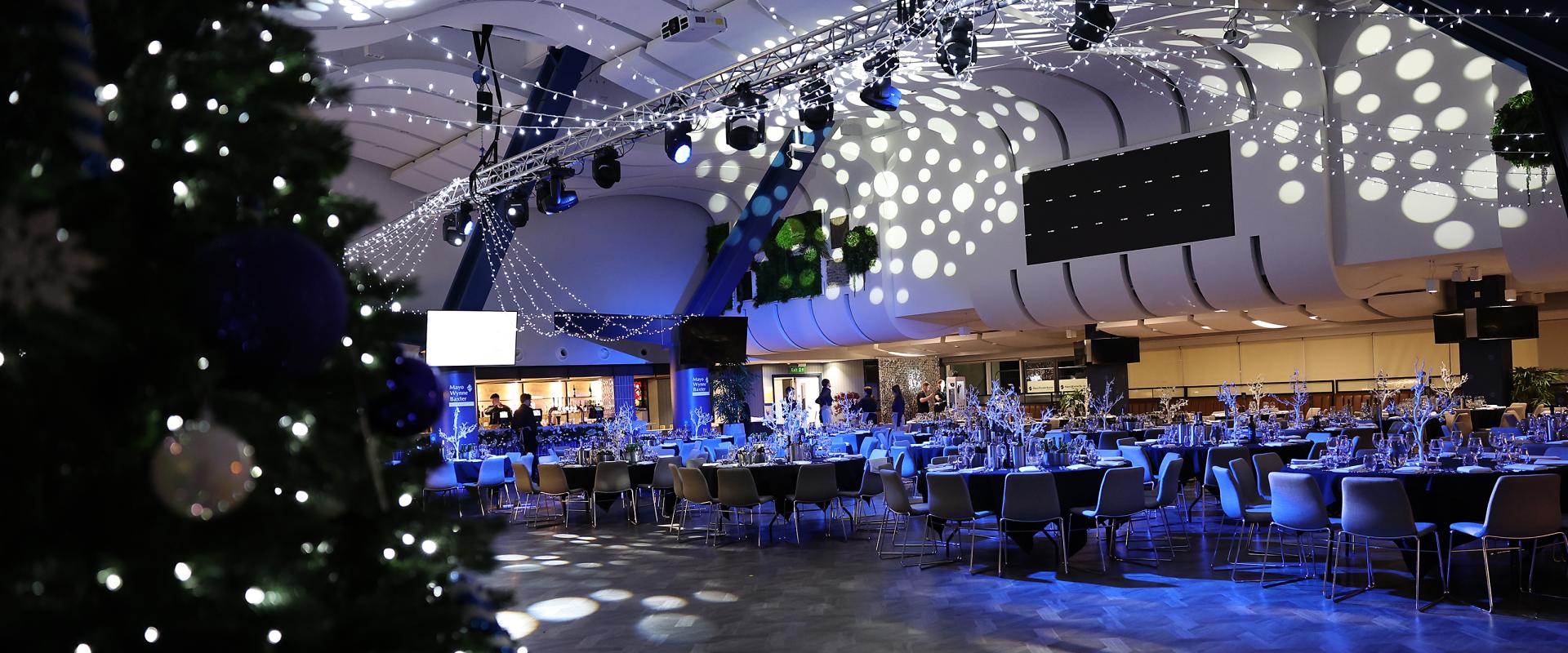 christmas party room setup